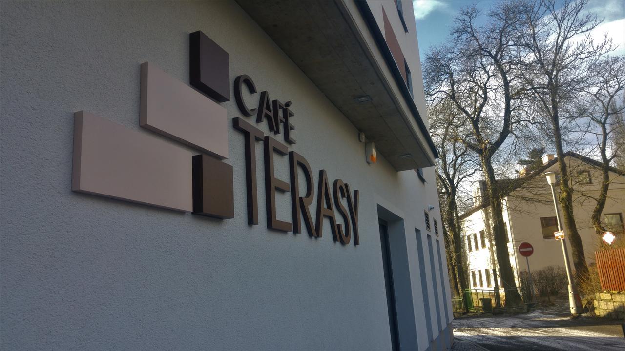 ליברץ Apartmany Terasy Cafe מראה חיצוני תמונה